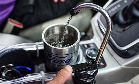 Ford produce agua potable a partir del aire acondicionado de sus vehículos